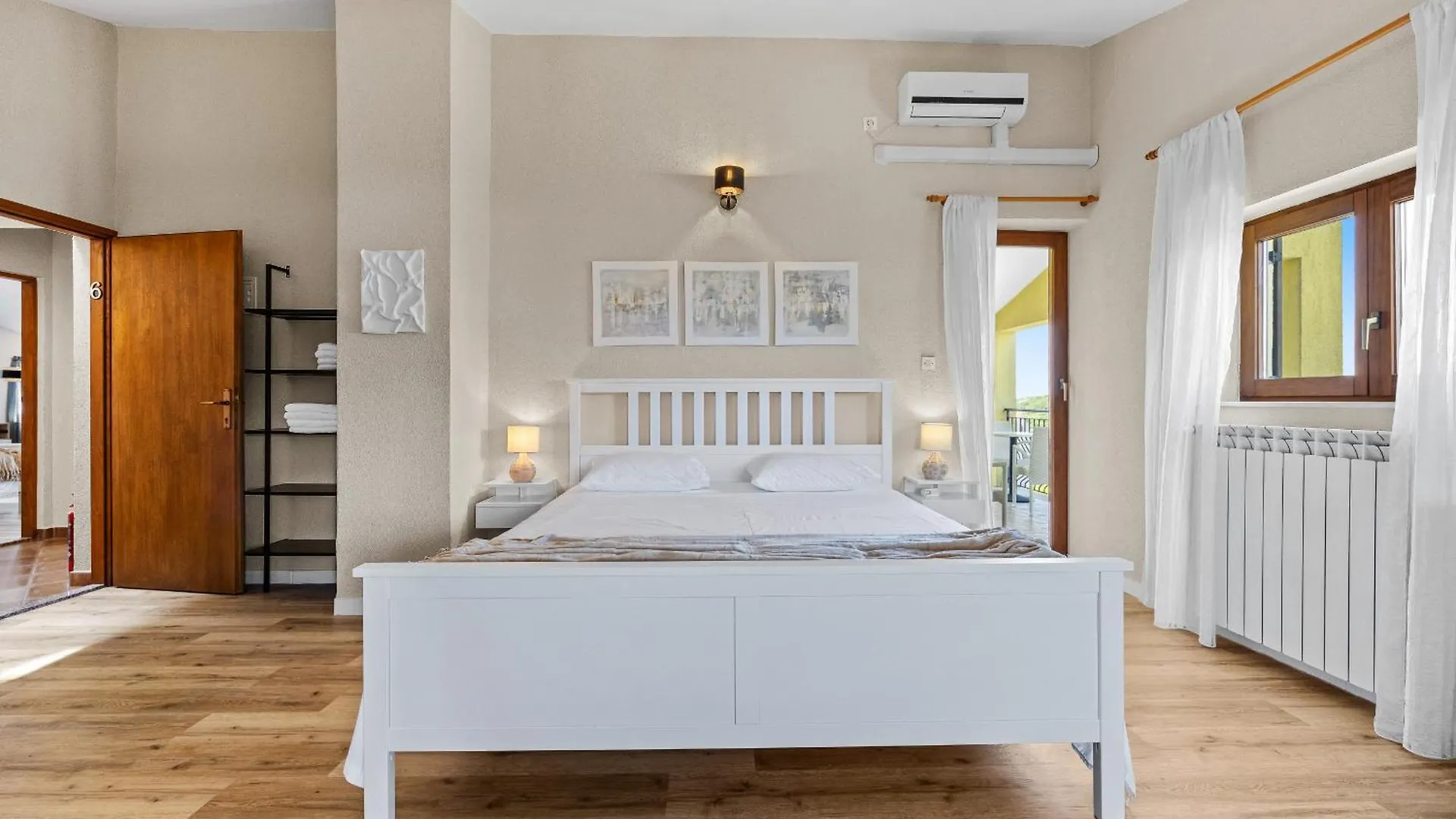 Villa Bucks Near Porec For 20 Persons With Sea View, Whirlpool, Sauna & Fitness Visnjan 0*,  Croatia