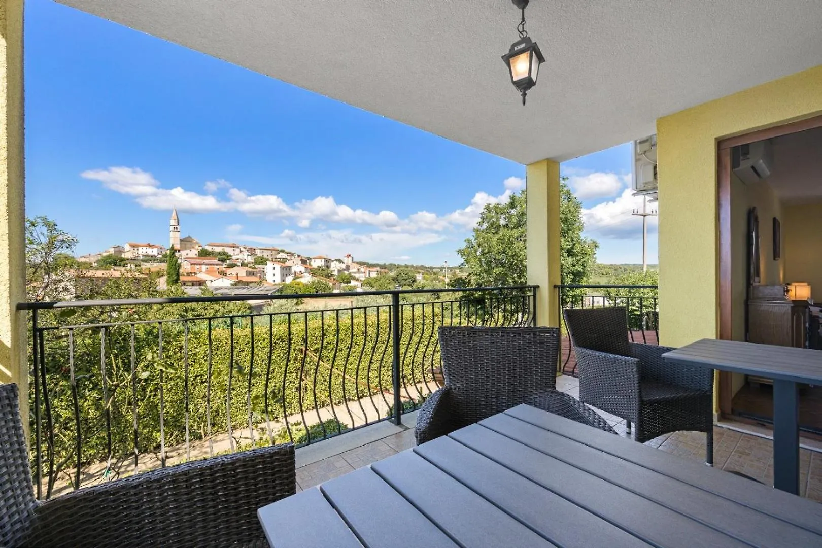Villa Bucks Near Porec For 20 Persons With Sea View, Whirlpool, Sauna & Fitness Visnjan